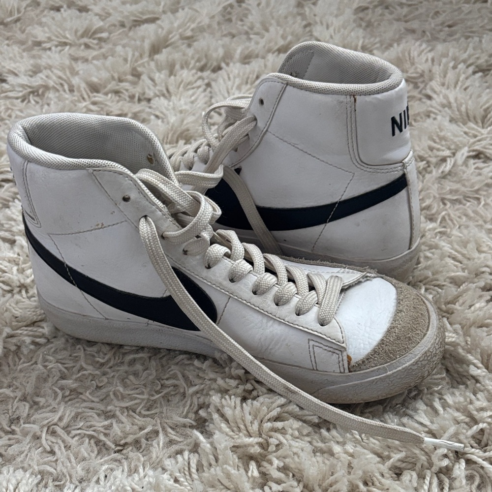Nike High-Top White and Black Sneakers